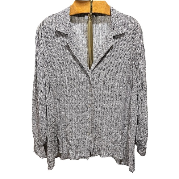 J JILL ~ Grey Herringbone Pattern Button Down Blouse - Picture 1 of 6